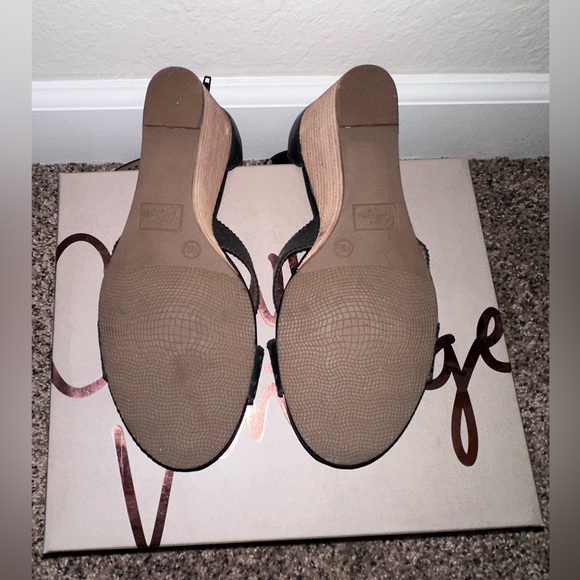 Crown Vintage Wedges - Picture 3 of 6